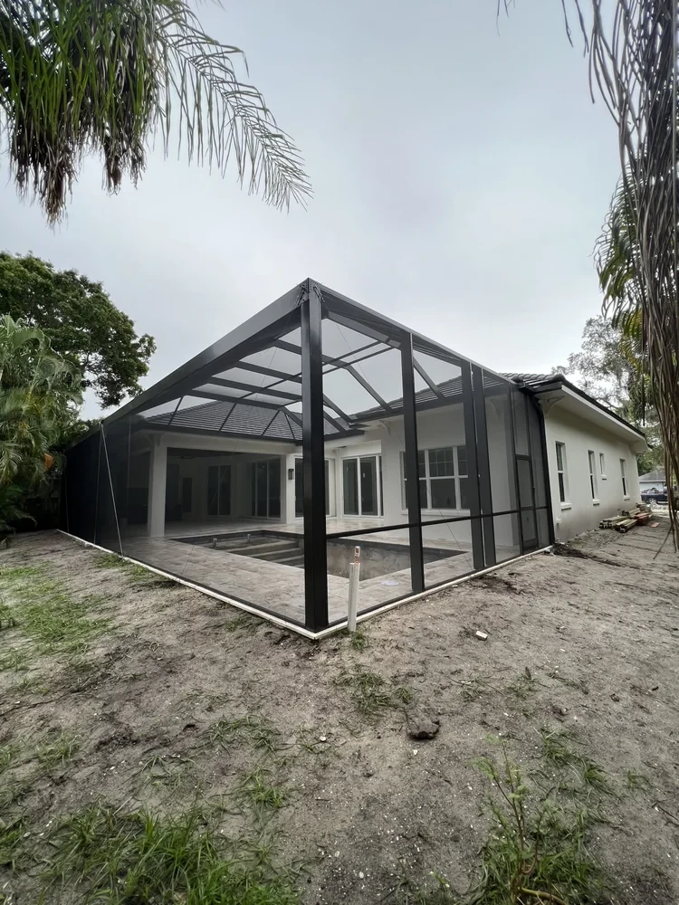 Luxury Home Builder | General Contractor | Commercial Construction in Sarasota | Holliday Group