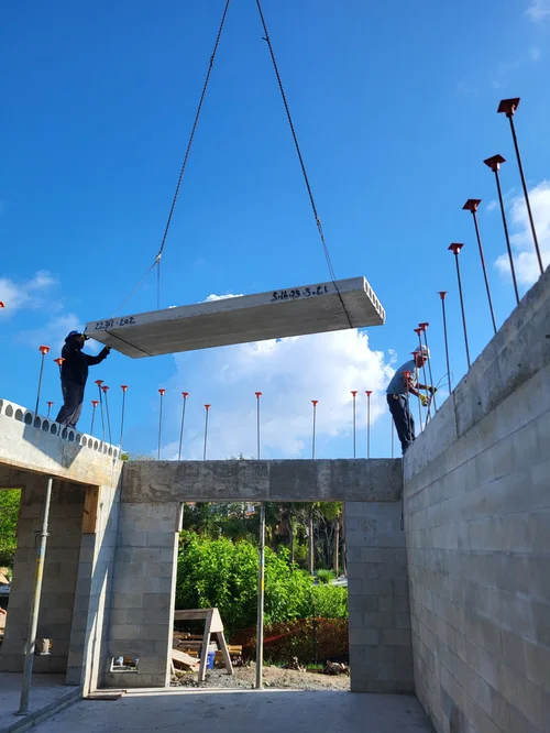 About 12 Luxury Home Builder | General Contractor | Commercial Construction in Sarasota | Holliday Group