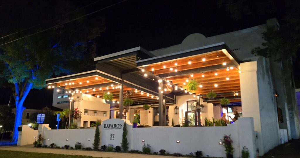 Projects 9 Bavaros Modern Pizzeria Front